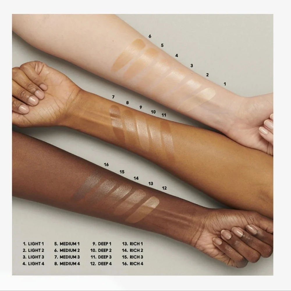 MAC Strobe Dewy Skin Tint - Shade - Light 3